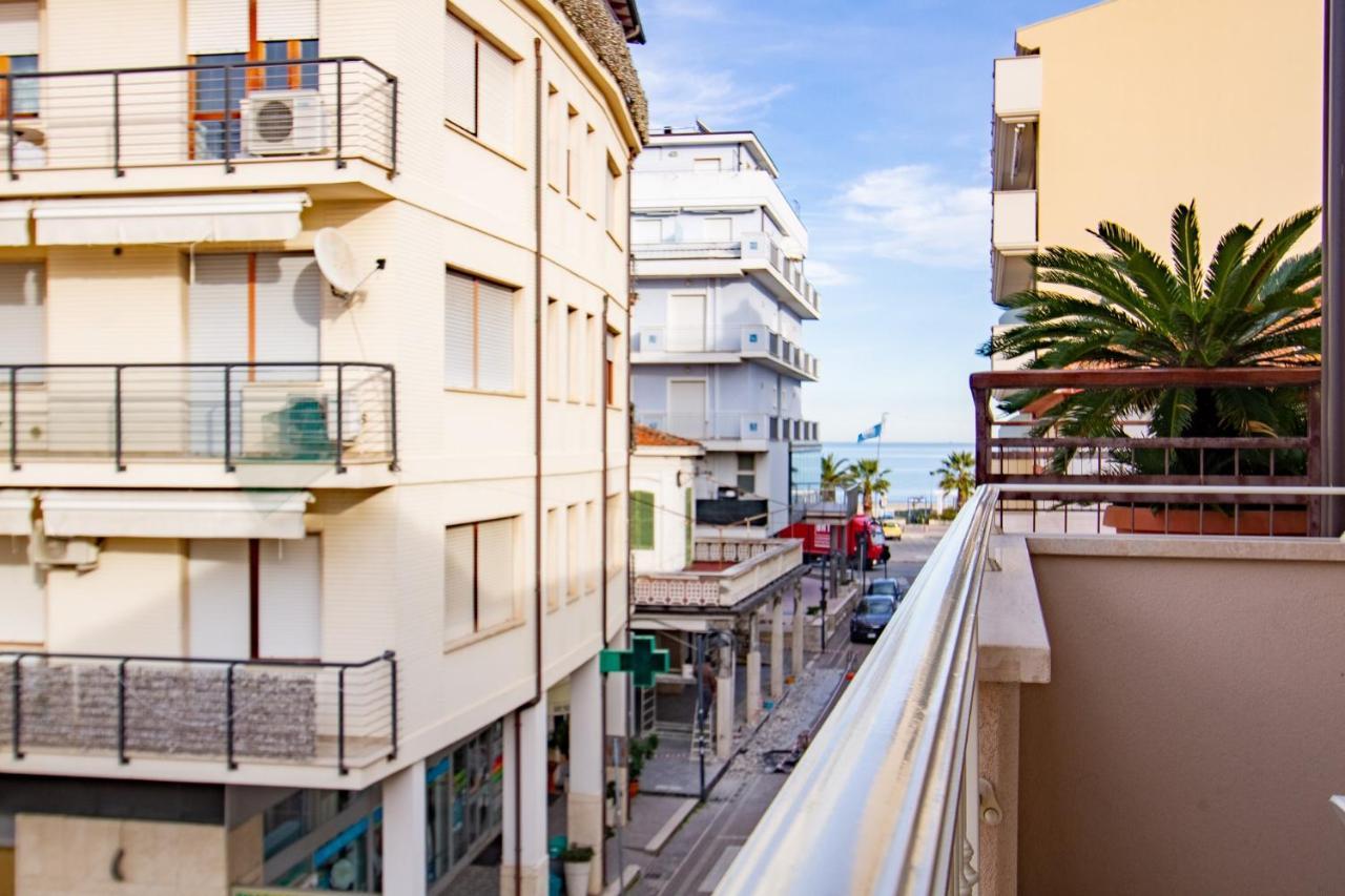Апартаменти Blu 2P - Palazzina Laura Myho Casa Tortoreto Екстер'єр фото